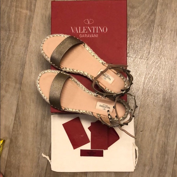 valentino garavani rockstud espadrilles